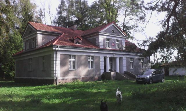 dworek, 8 pokoi Ujazdowo. Zdjęcie 1