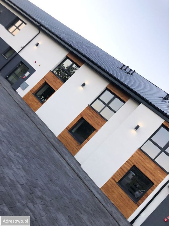 Hala/magazyn Zagrody Zgórsko. Zdjęcie 11