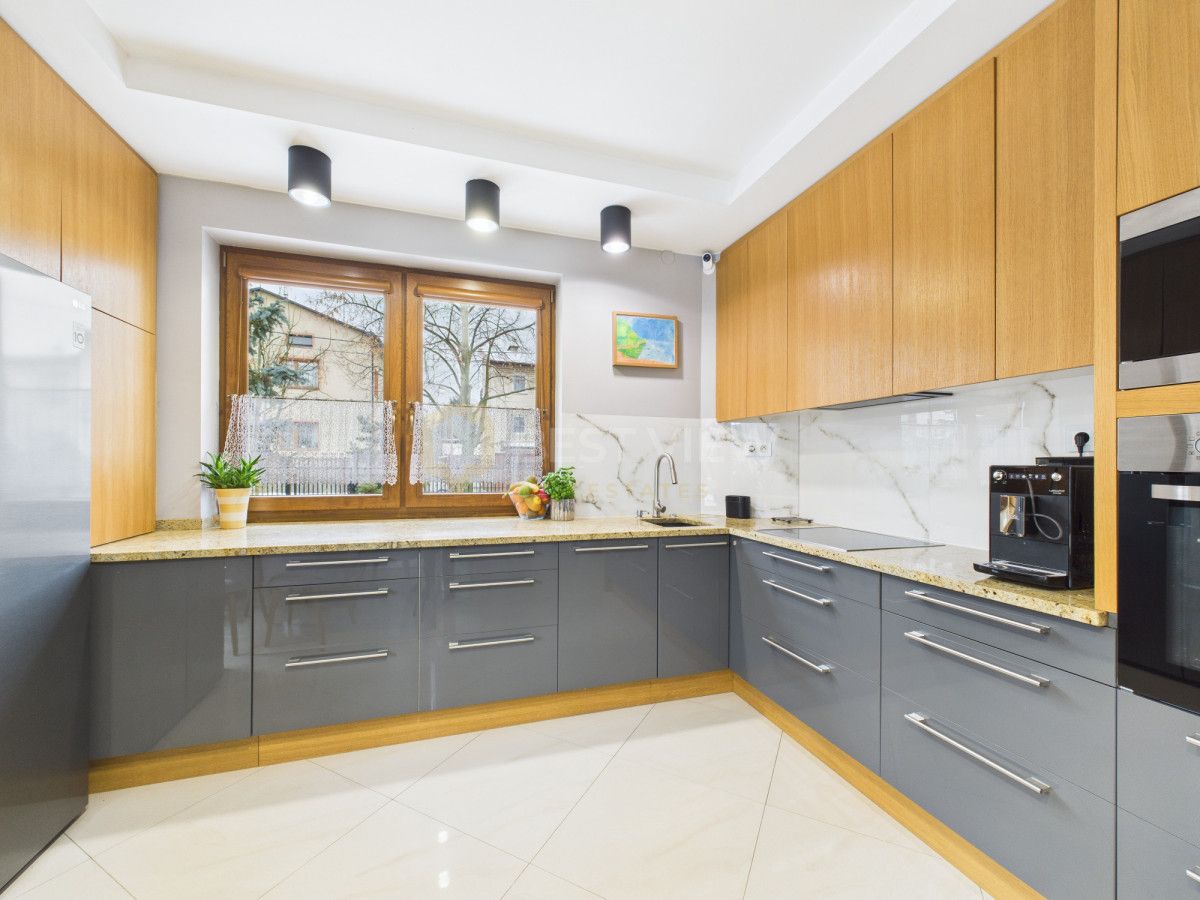 dom wolnostojący, 6 pokoi Ząbki, ul. Sasanki. Zdjęcie 7