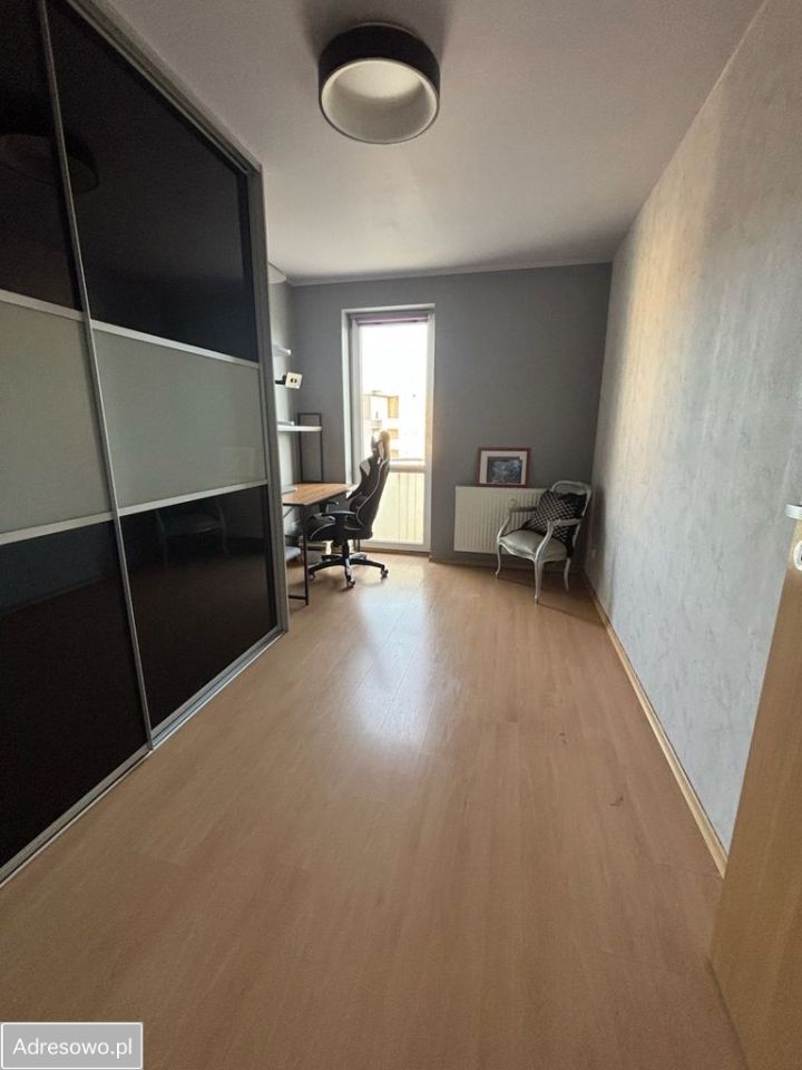 Mieszkanie 3-pokojowe Zielona Góra Centrum, ul. Jerzego Waszczyka. Zdjęcie 8