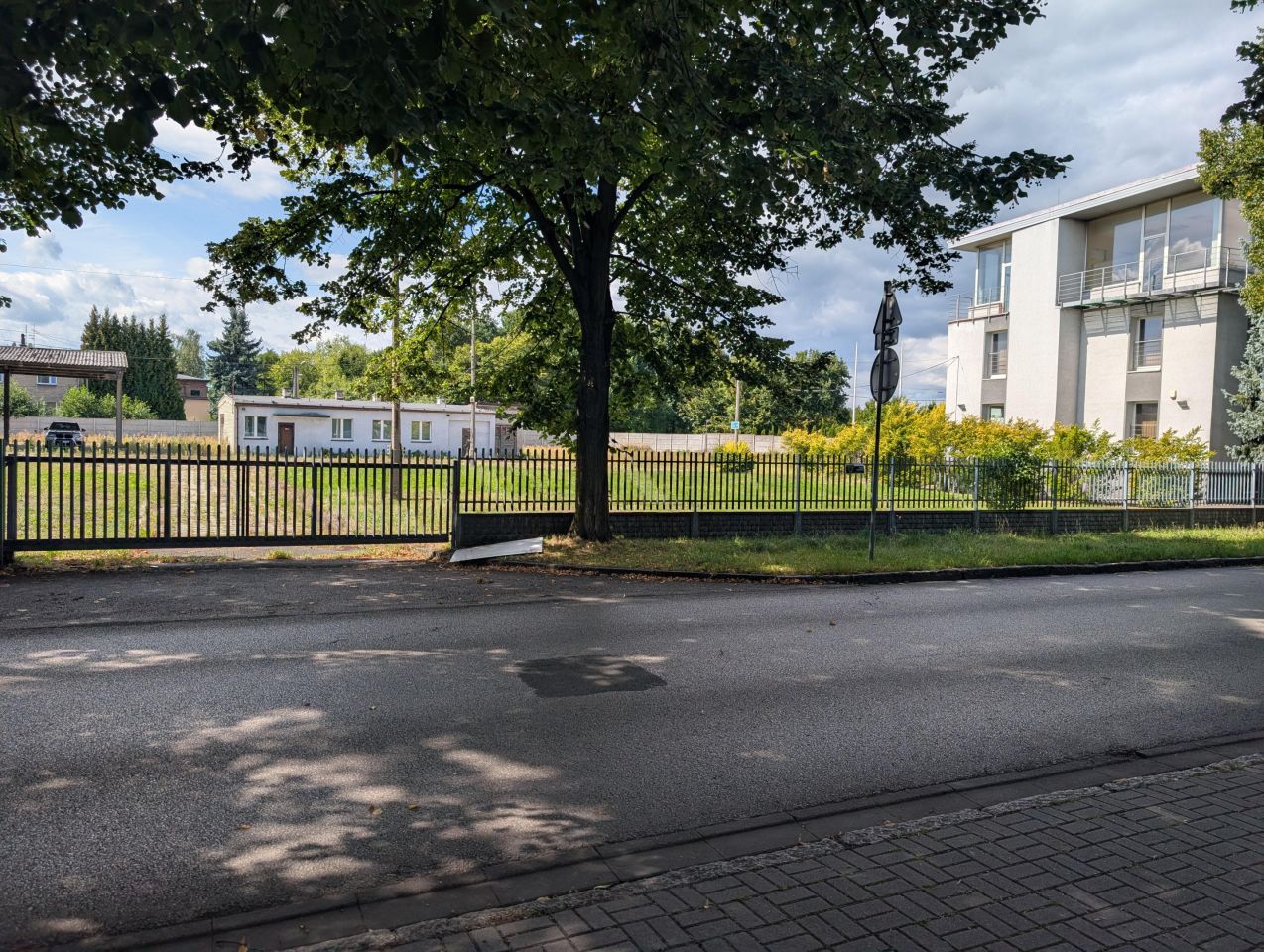 Biuro Katowice Piotrowice, ul. Stanisława Małachowskiego. Zdjęcie 1