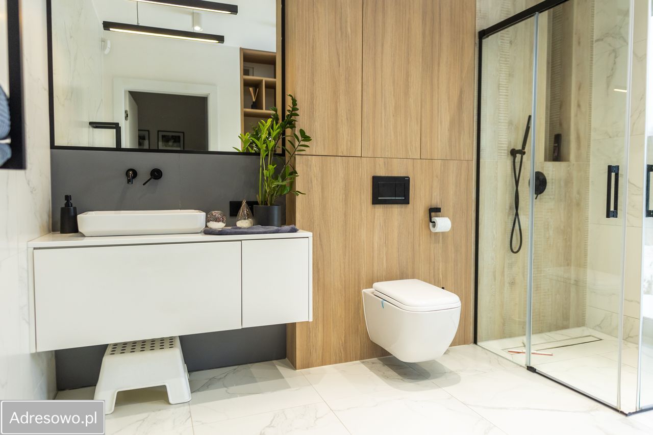 dom wolnostojący, 5 pokoi Jelenia Góra Czarne. Zdjęcie 7