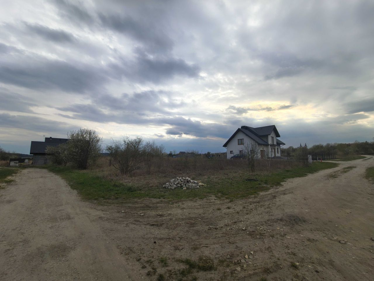 Działka budowlana Piekoszów. Zdjęcie 3