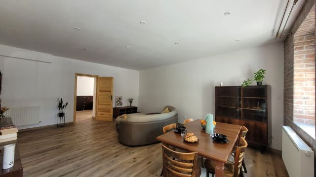 Mieszkanie 2-pokojowe Pszczyna, ul. Rynek. Zdjęcie 1