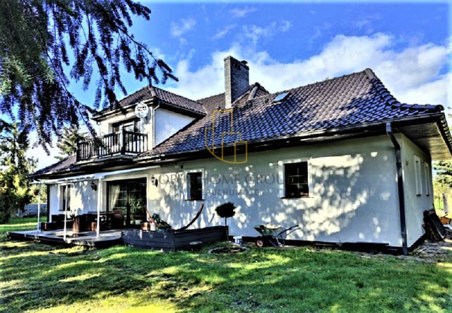 dom wolnostojący, 6 pokoi Chrząstawa Wielka. Zdjęcie 1