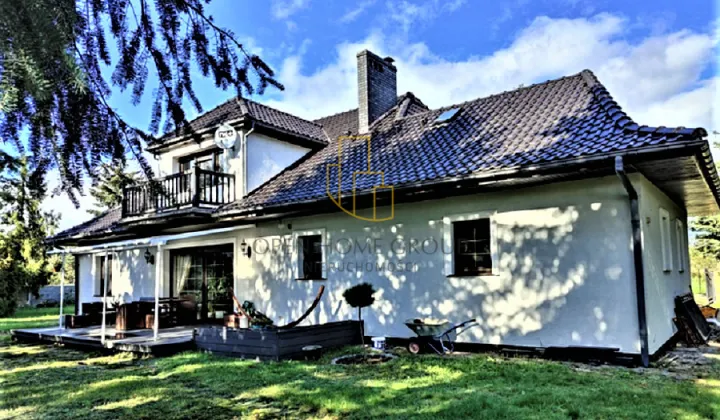 dom wolnostojący, 6 pokoi Chrząstawa Wielka