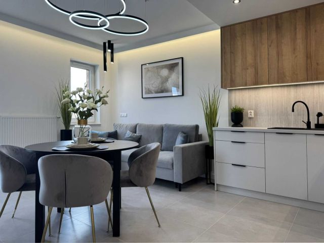 Mieszkanie 3-pokojowe Łódź Bałuty, ul. Urzędnicza. Zdjęcie 1