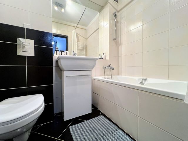 Mieszkanie 3-pokojowe Rzeszów, al. gen. Władysława Sikorskiego. Zdjęcie 6