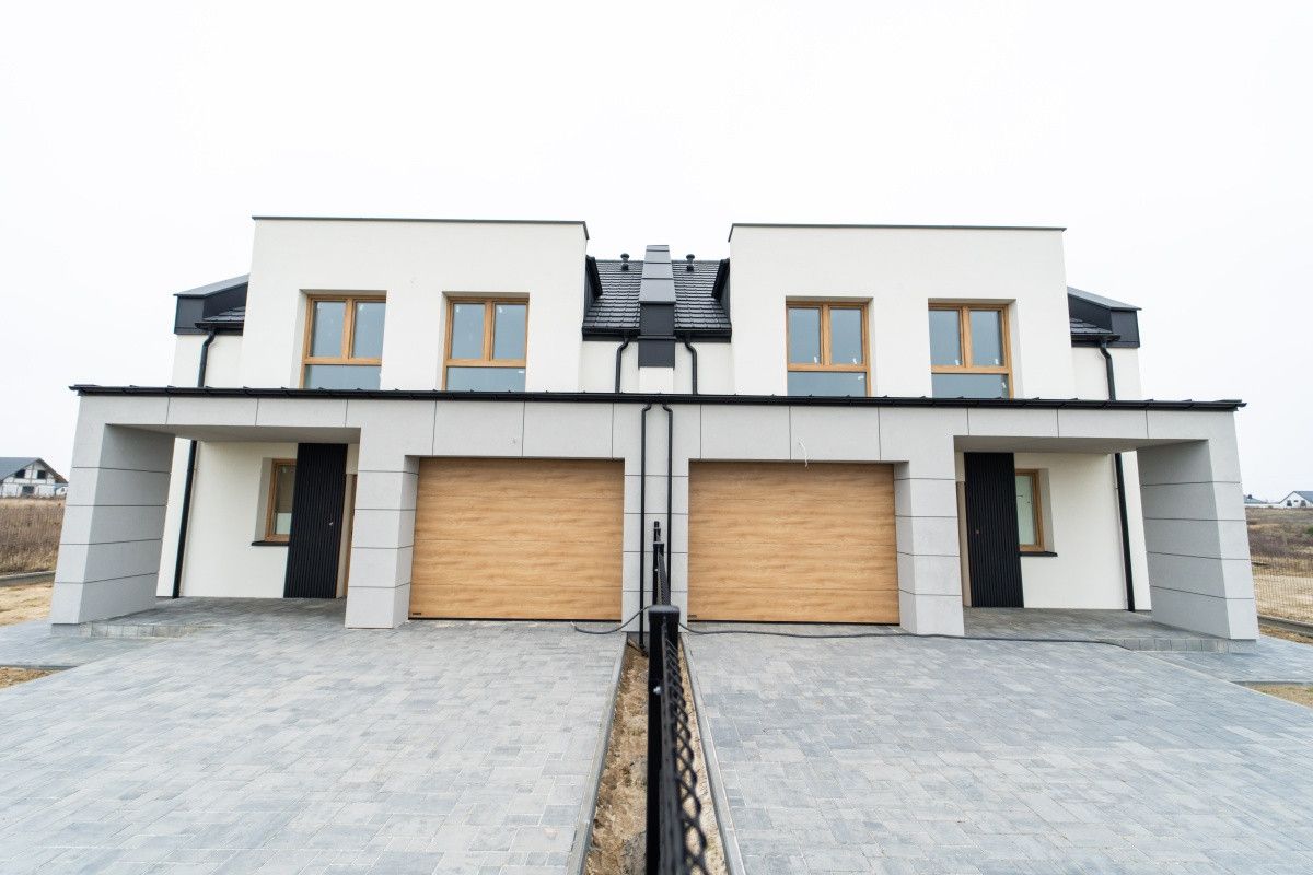 bliźniak, 5 pokoi Rybienko Stare, ul. Bajkowa. Zdjęcie 1