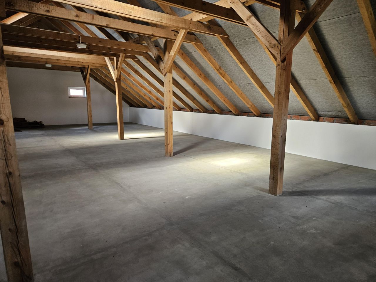 dom wolnostojący, 8 pokoi Busko-Zdrój Łagiewniki. Zdjęcie 12