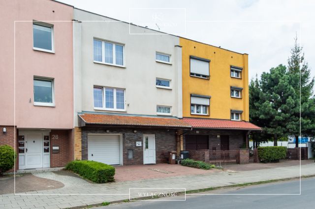 dom szeregowy, 8 pokoi Poznań Ławica, ul. Juliana Tuwima. Zdjęcie 1