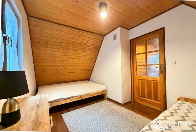 dom wolnostojący, 3 pokoje Bystre. Zdjęcie 11