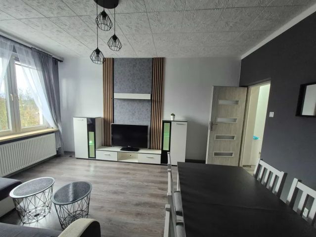 Mieszkanie 2-pokojowe Dzierżoniów, ul. gen. Władysława Andersa. Zdjęcie 1