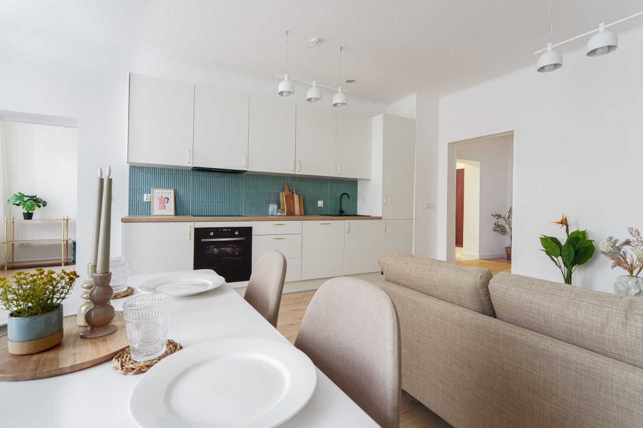 Mieszkanie 3-pokojowe Bytom Śródmieście, ul. marsz. Józefa Piłsudskiego. Zdjęcie 1