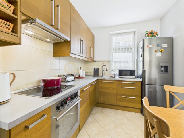 Mieszkanie 2-pokojowe Warszawa Wesoła, ul. Jeździecka. Zdjęcie 1