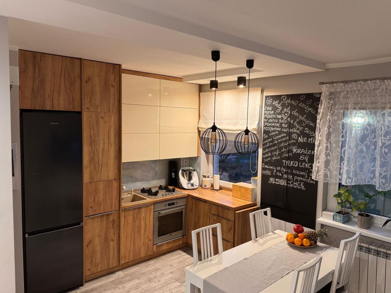 Mieszkanie 3-pokojowe Bełchatów, os. Dolnośląskie. Zdjęcie 2