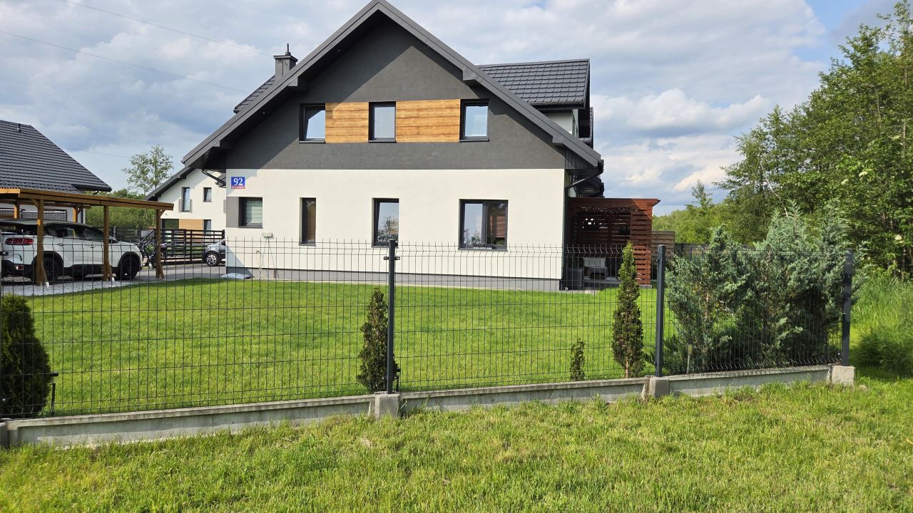 bliźniak, 5 pokoi Mostówka. Zdjęcie 2