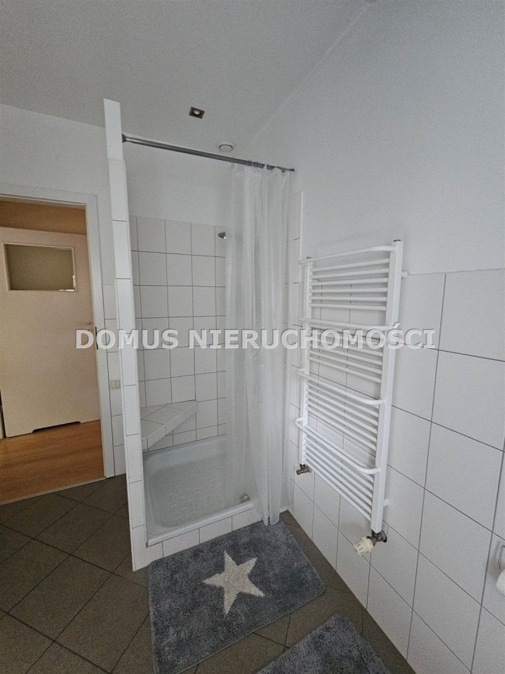 dom wolnostojący, 10 pokoi Ewcin. Zdjęcie 39