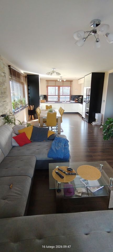 dom wolnostojący Drużbice. Zdjęcie 4