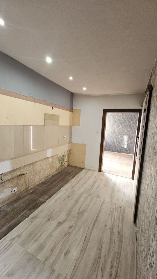 Mieszkanie 1-pokojowe Lewin Brzeski. Zdjęcie 5