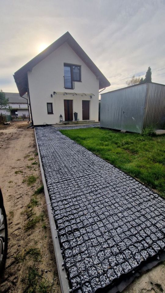dom wolnostojący, 3 pokoje Truskaw. Zdjęcie 2