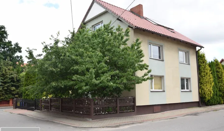 dom wolnostojący, 7 pokoi Biskupiec, ul. Szewska