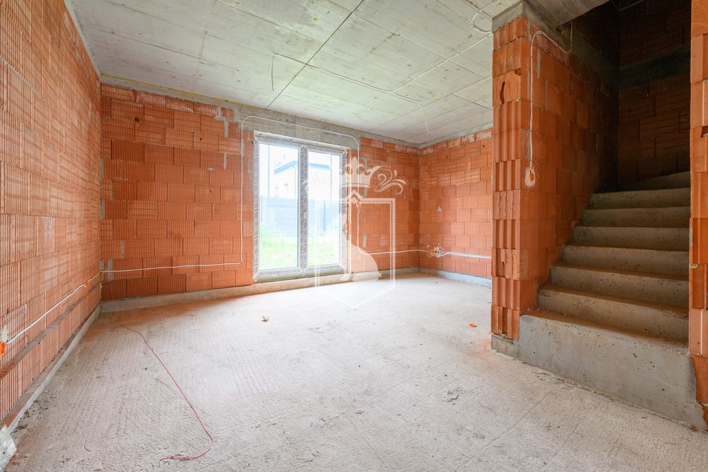 dom szeregowy, 5 pokoi Marki, ul. Wesoła. Zdjęcie 3