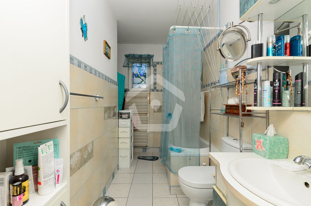 dom wolnostojący, 5 pokoi Widełka. Zdjęcie 14