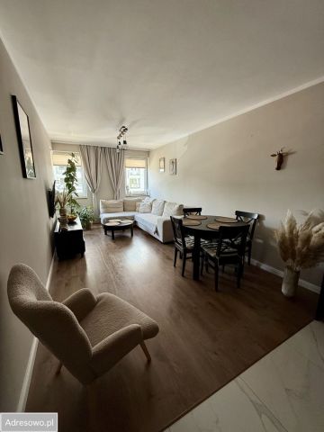 Mieszkanie 3-pokojowe Poznań Grunwald, ul. Świerzawska. Zdjęcie 1