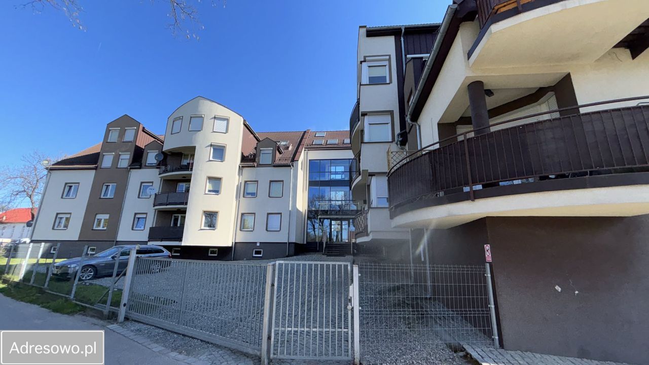 Mieszkanie 4-pokojowe Gniechowice, ul. Kątecka. Zdjęcie 1