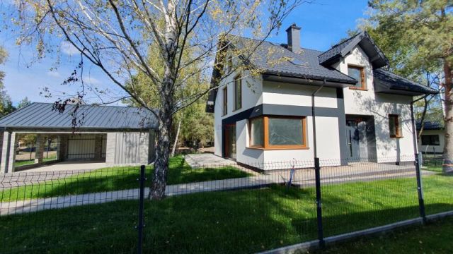 dom wolnostojący, 5 pokoi Piaseczno. Zdjęcie 1