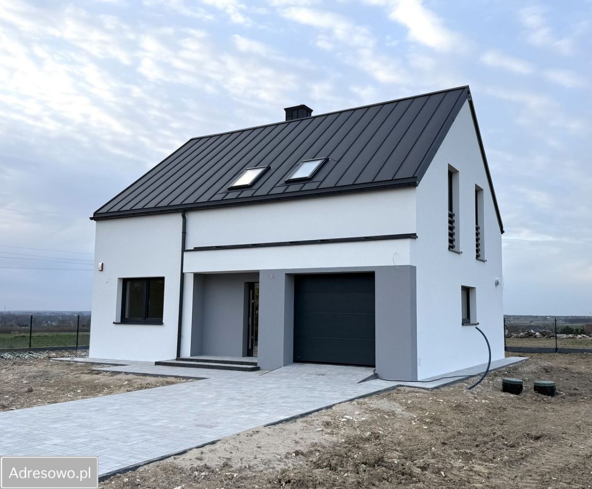 dom wolnostojący, 4 pokoje Żabia Wola. Zdjęcie 1