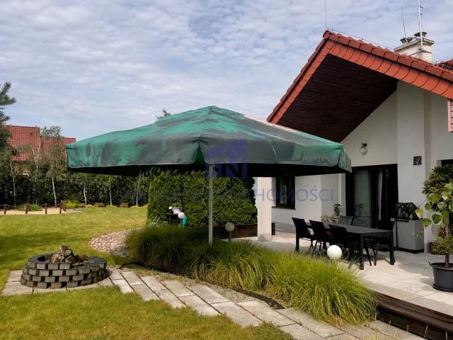 dom wolnostojący, 7 pokoi Strzeszów, ul. Osiedlowa. Zdjęcie 4