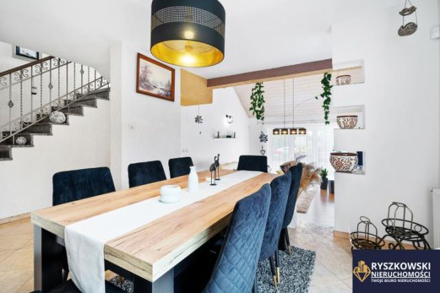 dom wolnostojący, 6 pokoi Zwódne. Zdjęcie 4