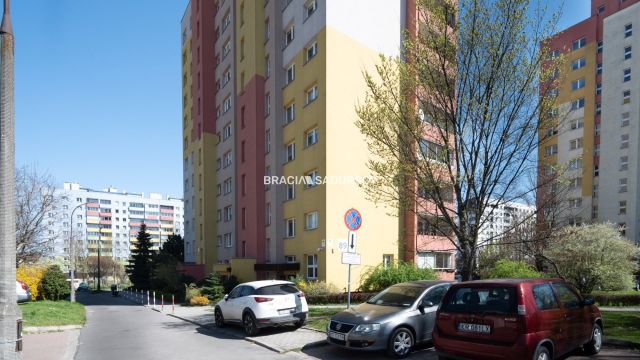 Mieszkanie 3-pokojowe Kraków Bieżanów, ul. ks. Piotra Ściegiennego. Zdjęcie 27