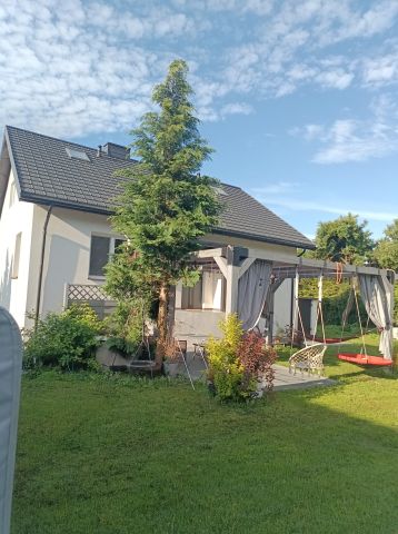 dom wolnostojący, 5 pokoi Załuzie, DK60. Zdjęcie 1