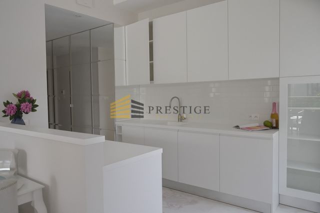 Mieszkanie 2-pokojowe Warszawa Śródmieście, ul. Leona Kruczkowskiego. Zdjęcie 2