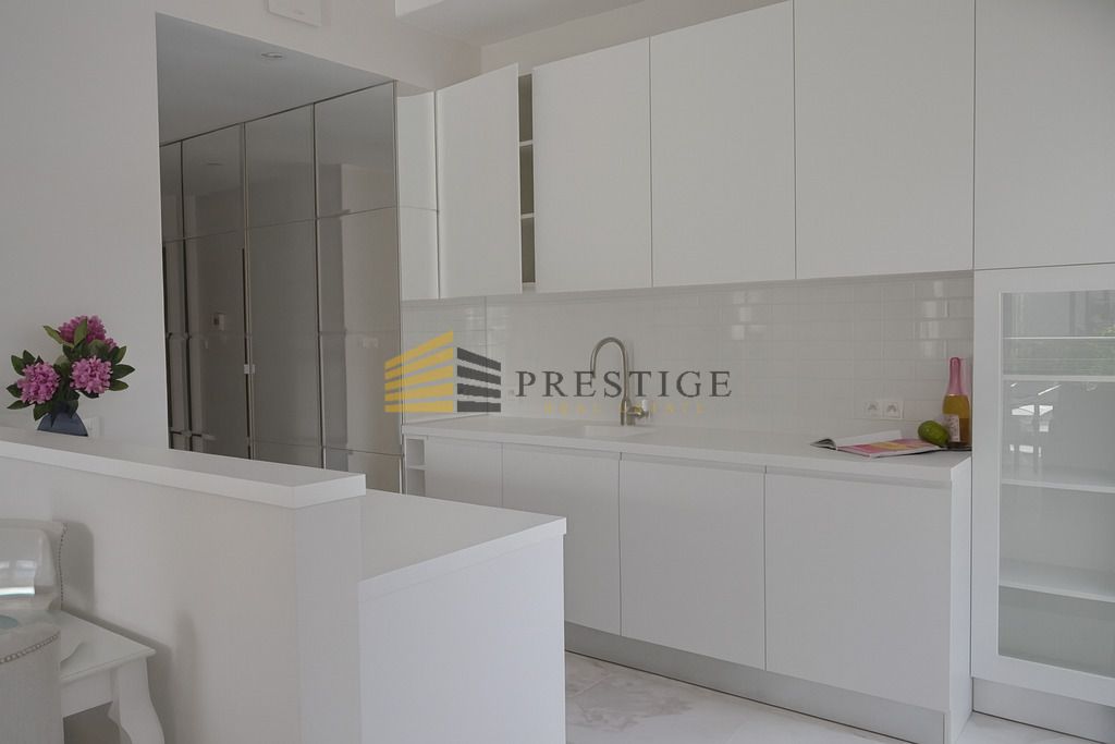 Mieszkanie 2-pokojowe Warszawa Śródmieście, ul. Leona Kruczkowskiego. Zdjęcie 2