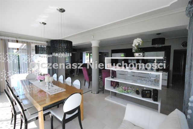 dom wolnostojący, 5 pokoi Niwy. Zdjęcie 1