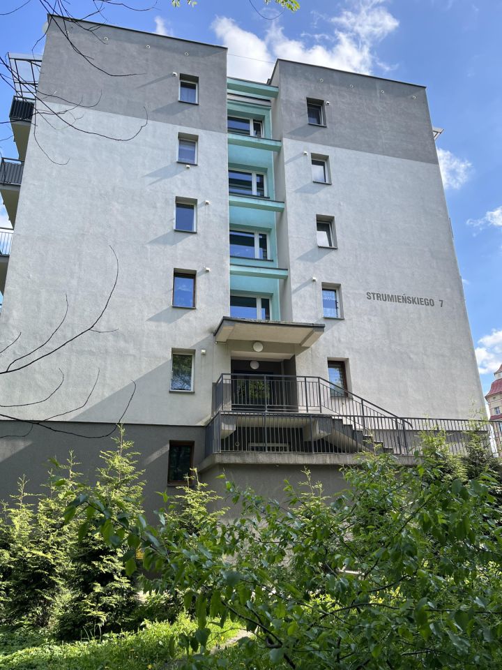 Mieszkanie 3-pokojowe Mysłowice Centrum, ul. Olbrychta Strumieńskiego. Zdjęcie 3