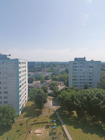 Mieszkanie 3-pokojowe Kazimierza Wielka, ul. Szkolna. Zdjęcie 1