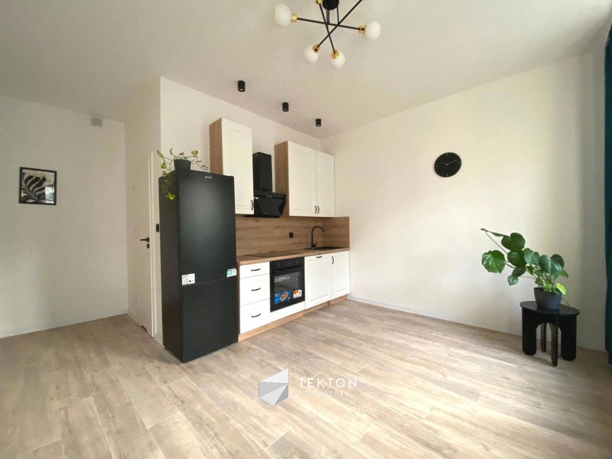 Mieszkanie 2-pokojowe Poznań Łazarz, ul. Kolejowa. Zdjęcie 2