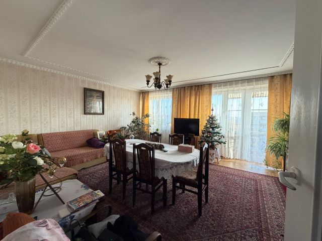 Mieszkanie 3-pokojowe Tarnobrzeg Serbinów, ul. Elizy Orzeszkowej. Zdjęcie 1