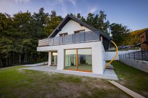 dom wolnostojący, 5 pokoi Sowliny. Zdjęcie 1