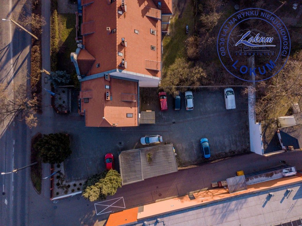 kamienica, 10 pokoi Leszno Centrum, ul. ks. Teodora Korcza. Zdjęcie 4