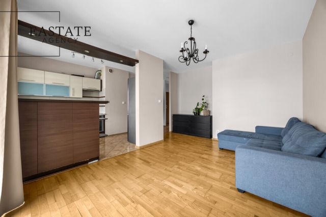 Mieszkanie 3-pokojowe Warszawa Ursynów, ul. Braci Wagów. Zdjęcie 3