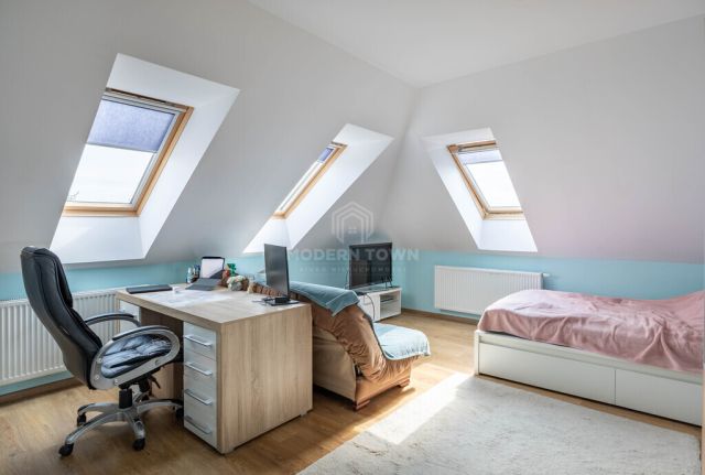 dom wolnostojący, 5 pokoi Rusiec. Zdjęcie 14