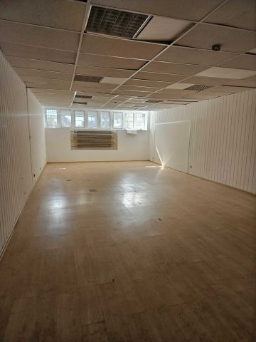 Hala/magazyn Gdynia Chylonia, ul. Bolesława Krzywoustego. Zdjęcie 1