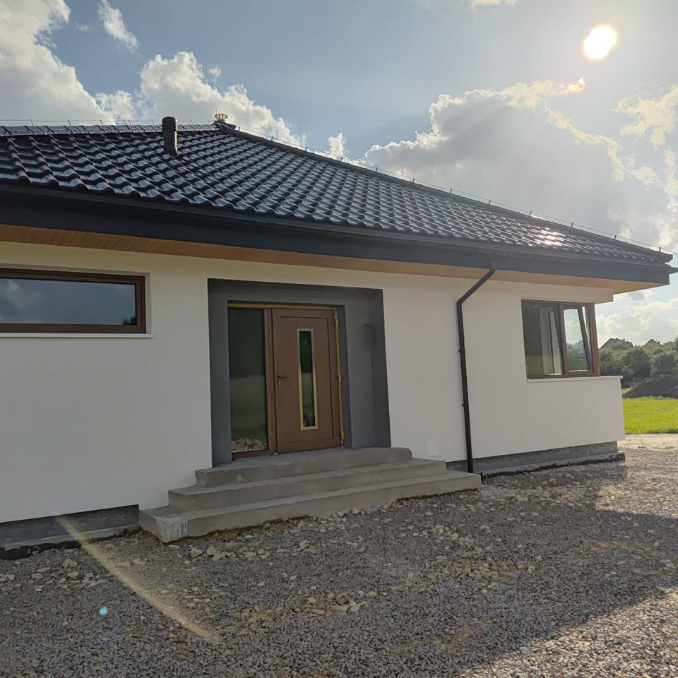 dom wolnostojący, 4 pokoje Luszowice, ul. 1 Maja. Zdjęcie 2