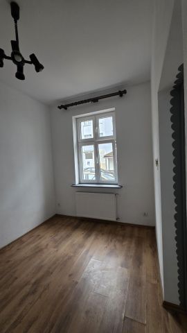 Mieszkanie 2-pokojowe Toruń Bydgoskie Przedmieście, ul. Jana Kochanowskiego. Zdjęcie 1